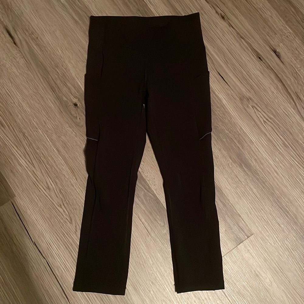 Lululemon Speed Up Crop Leggings size 4 in black